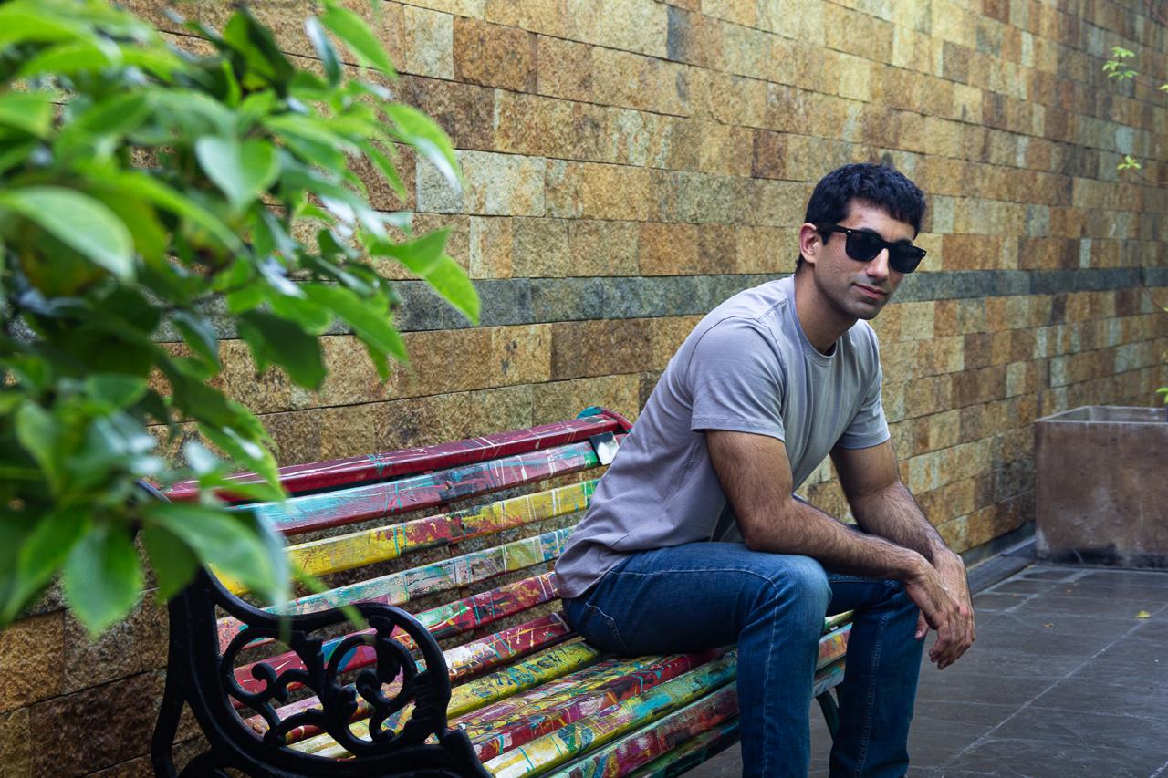 Polera Gris Cuello Redondo – Colección Origen